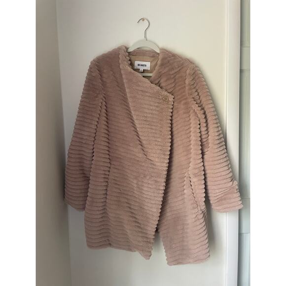 BB Dakota Fab Moment Faux fur Jacket in Tan-Size Large - Picture 2 of 5